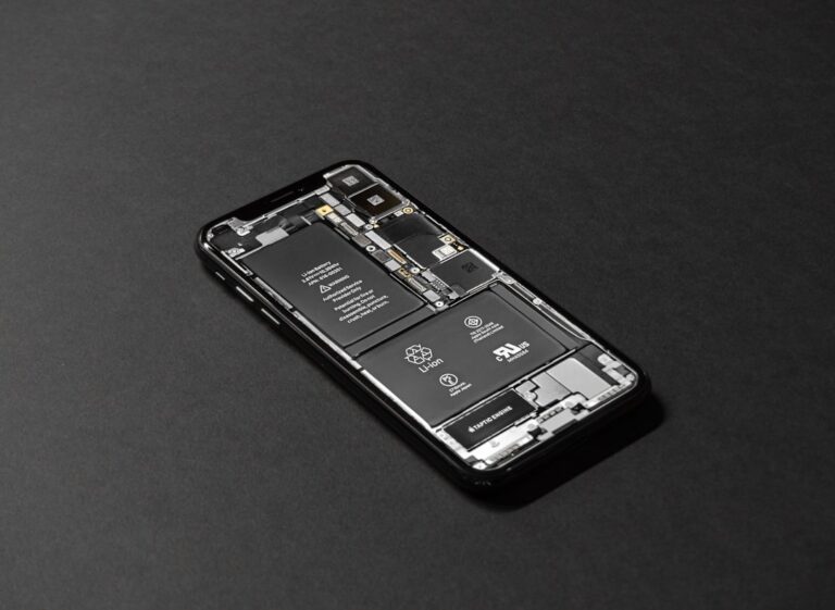 How Long Should a Phone Battery Last? Signs of Wear - Four Corners Repair Center Boise Idaho