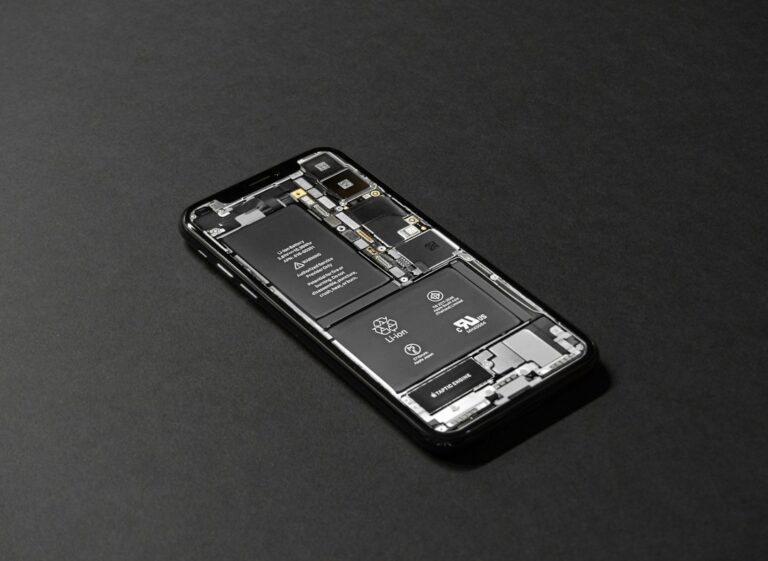 How Long Should a Phone Battery Last? Signs of Wear - Four Corners Repair Center Boise Idaho